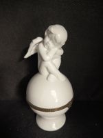 Porzellan Dose mit Engel Figur weiss neuwertig