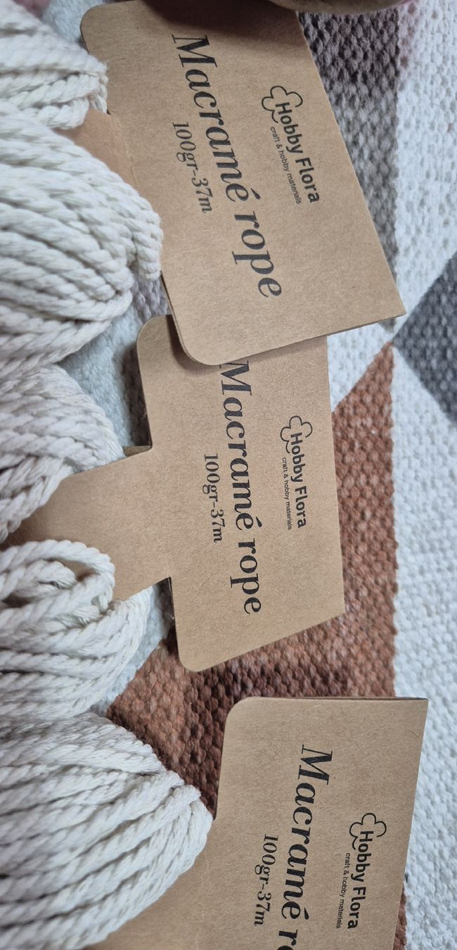 Cordelettes & Fils: Makramee Garn – D'occasion à Moutier par Maria1704 1