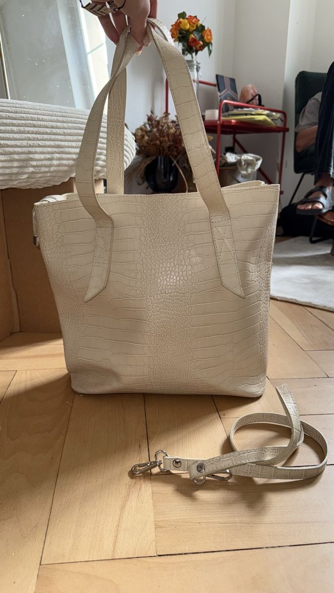Borse da donna: Handtasche Beige – Usato da Bern venduto da lea_rq9l