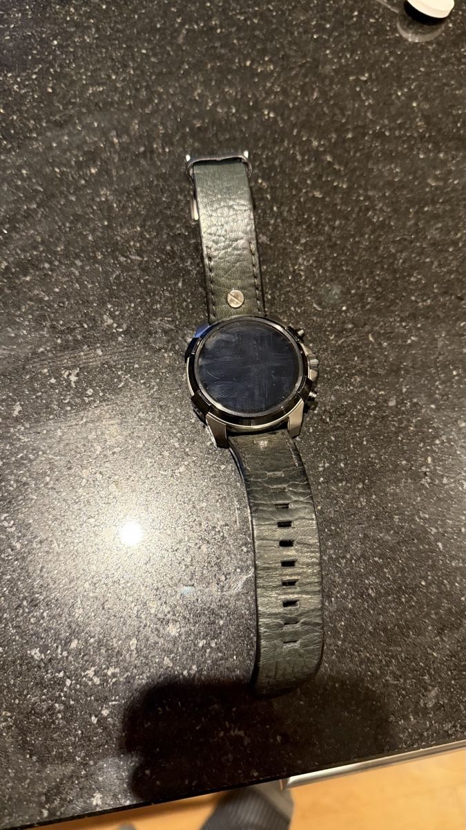 Smartwatch: Diesel Smartwatch "Only the Brave" – Gebraucht aus Aarburg von SaschaPernet