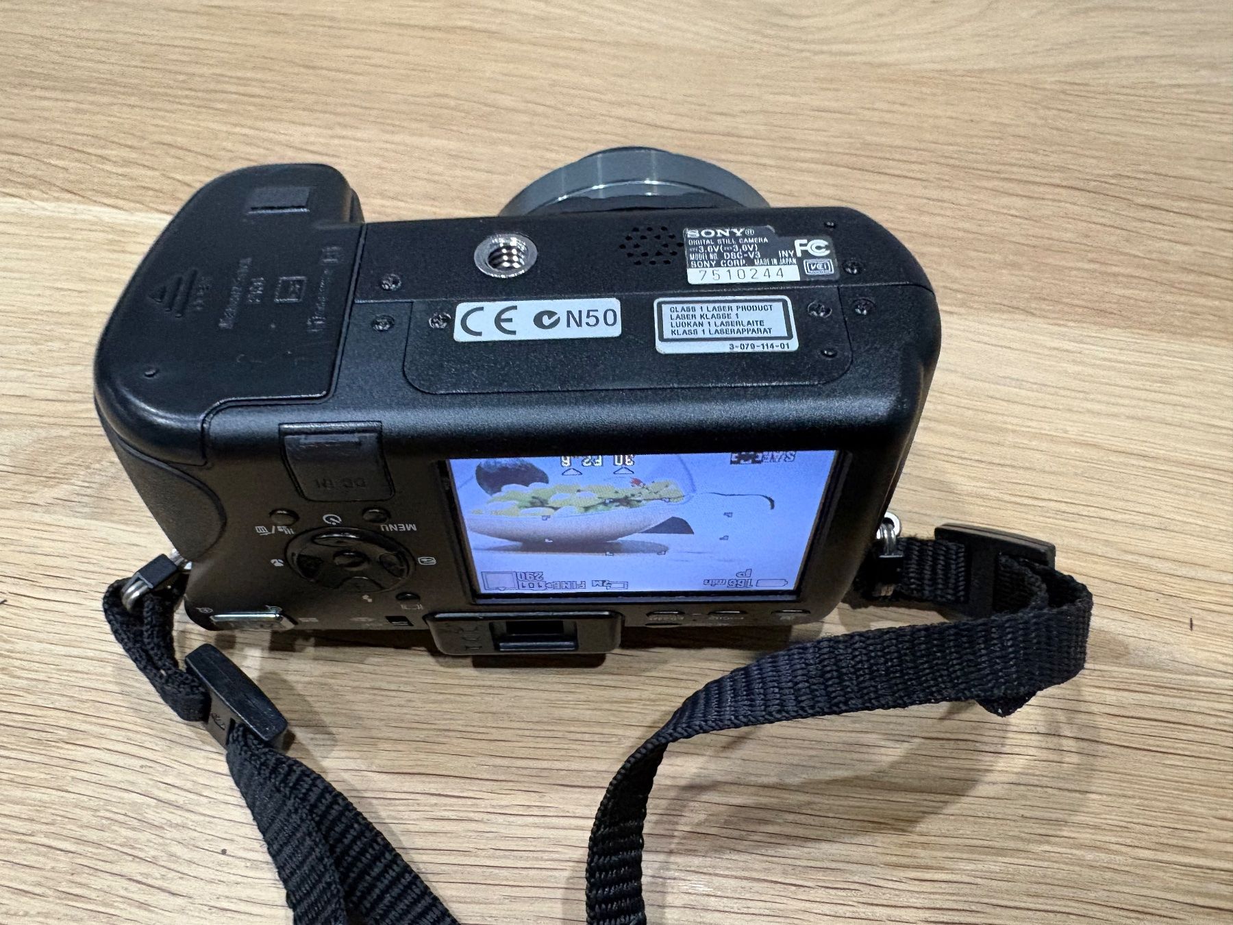 Sony Kamera: Sony Cyber-shot DSC-V3 - Digital camera - compact - 7.2 MP – Gebraucht aus Lausen von sen_jm7c 6