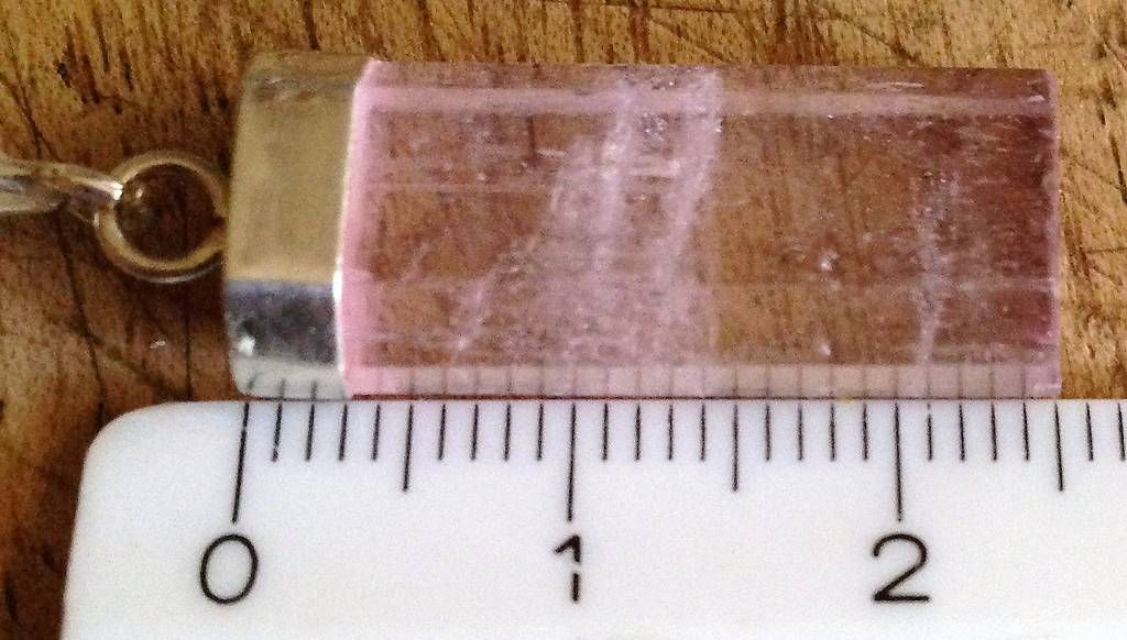 Minerali & Pietre curative: pendentif kunzite – Usato da Vevey venduto da zabounetta 1