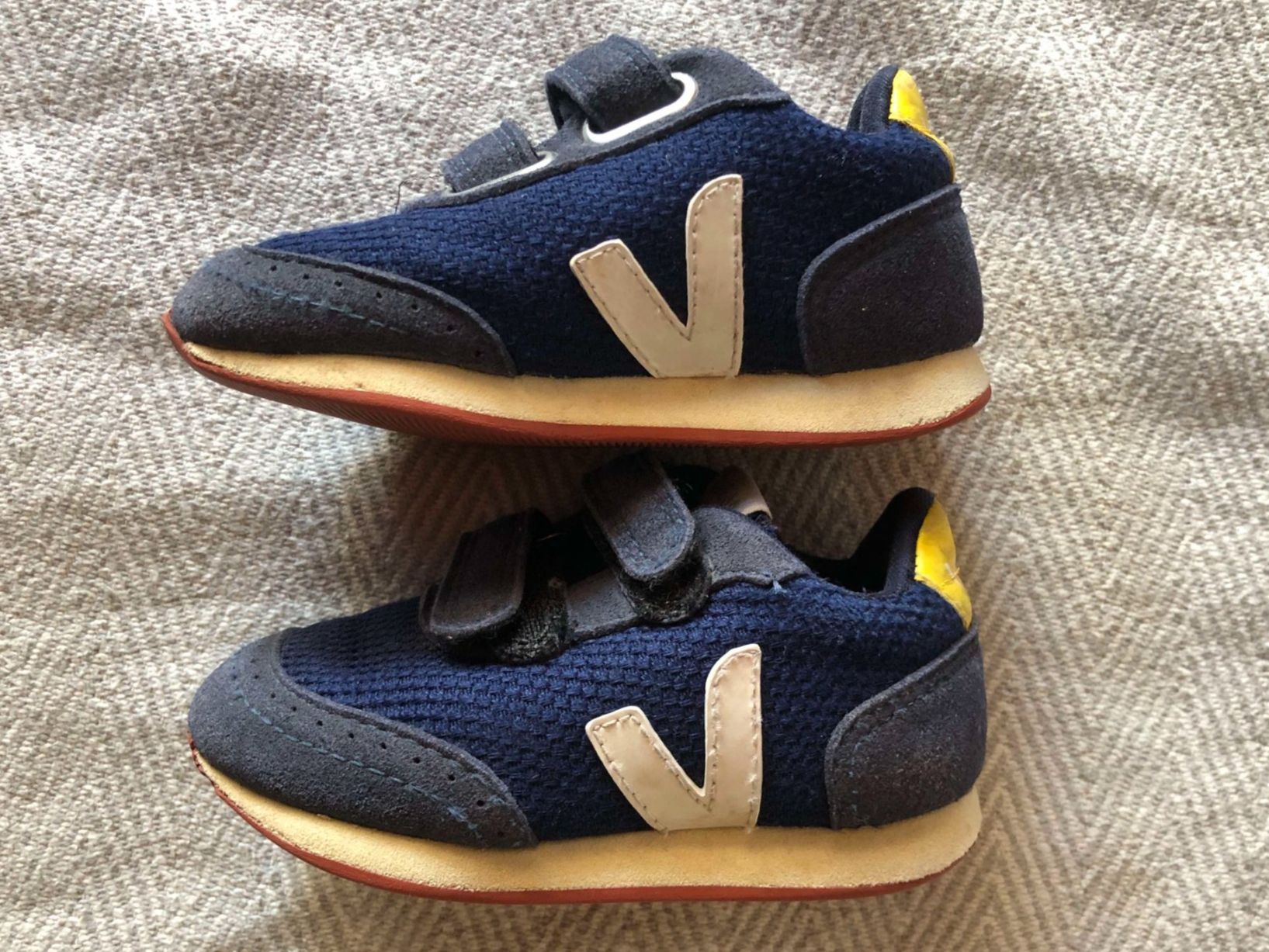 Veja Schuhe für Jungen: VEJA Sneaker KIDS - Gr. 23 – Gebraucht aus Aarberg von umearocks