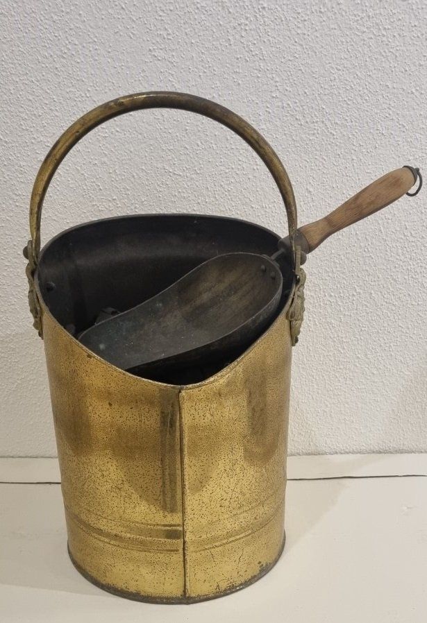 Altro per la casa: Alter Kohle Eimer mit Schaufel Messing antik – Usato da Flums venduto da Flumsantik