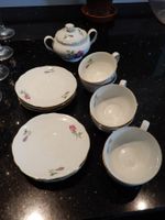 Porzellan Kaffeeservice mit Rosen 6 Tassen & Zuckerdose