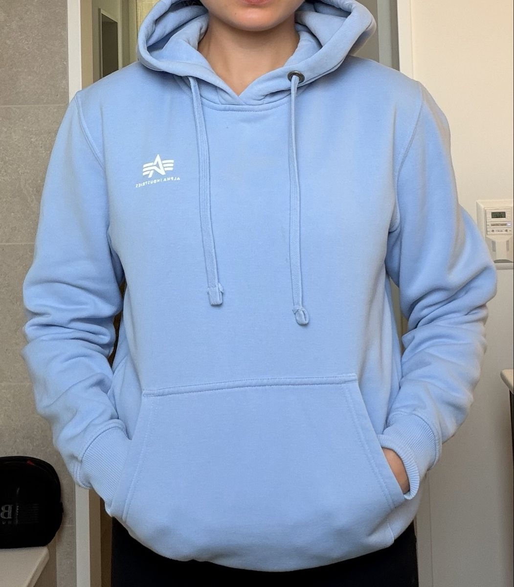 Alpha Industries Pullover & Sweatshirts: Alpha Industries Hoodie Hellblau – Neu (gemäss Beschreibung) aus Volketswil von ina_pa
