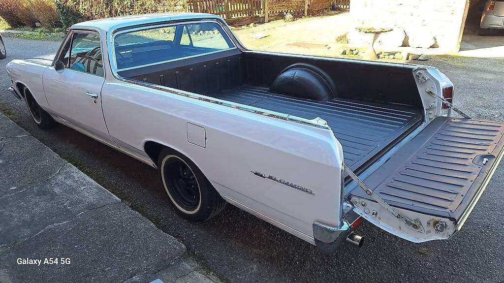 Automobili: CHEVROLET El Camino 5.7 V8 – Usato da Langenthal venduto da Goergens10 3
