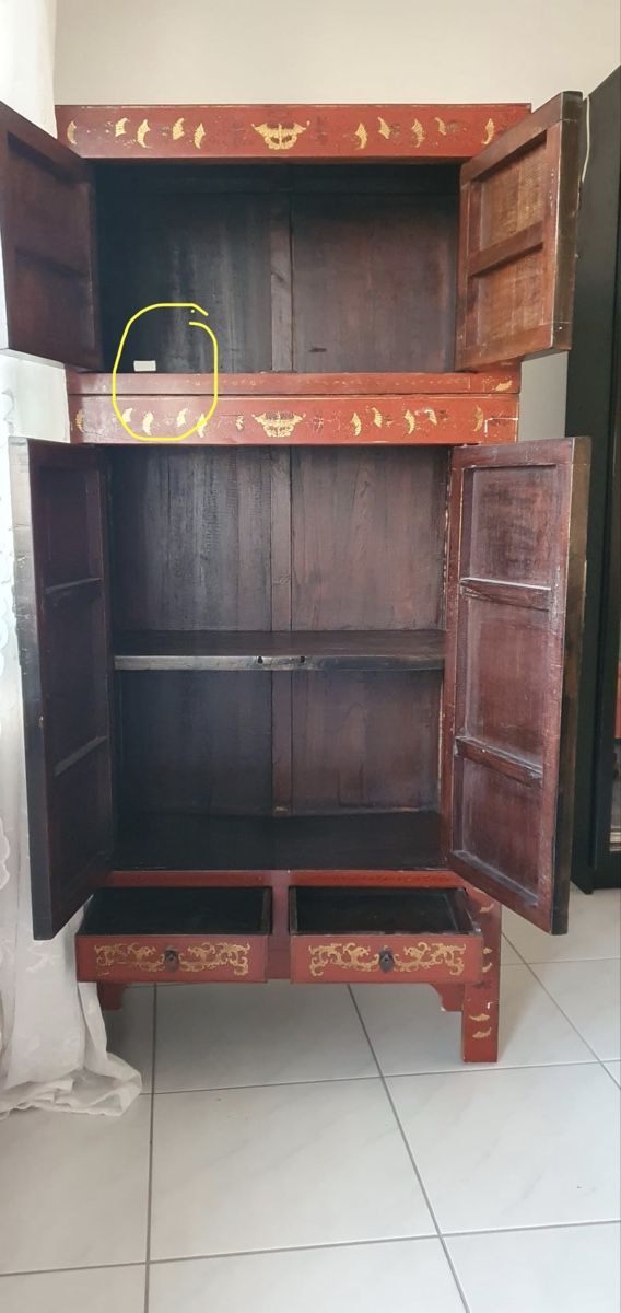 Armoires:  China-Schrank rot – D'occasion à Zürich par ast_9rkx 2