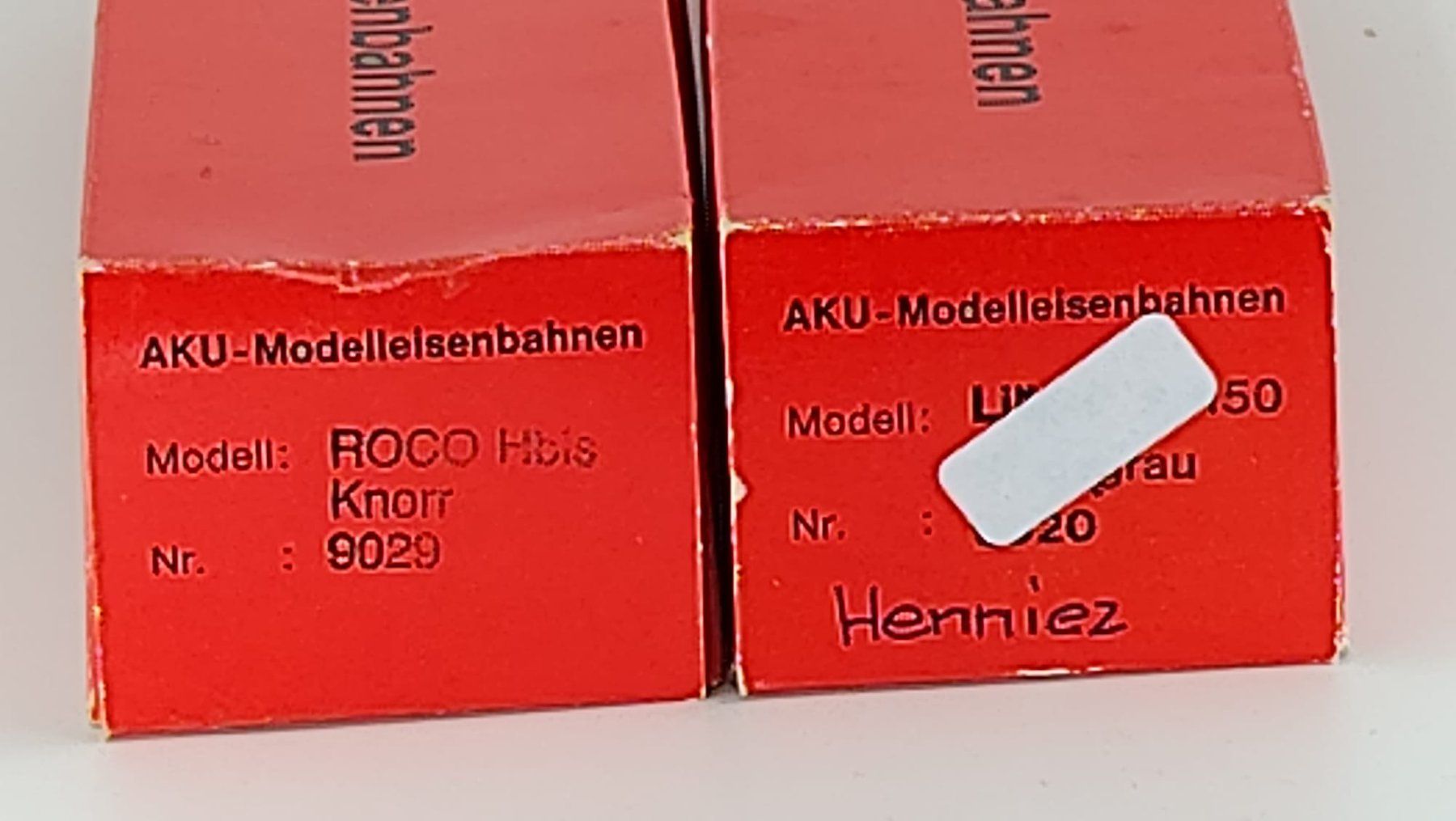 Aku Modellini di ferrovie: 2 Stk. Aku/Roco Werbewagen – Nuovo e nell'imballaggio originale da untersiggenthal venduto da Ssasdfghjkl 2