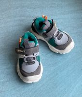 Kinderschuhe Gr. 23