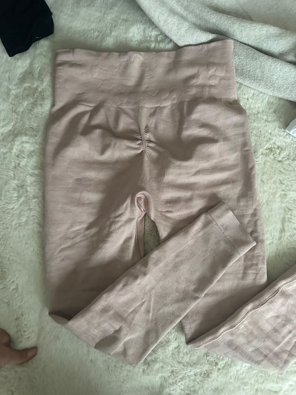 Zara Leggings: Gymshark leggings rosa – Nuovo (secondo la descrizione) da Konolfingen venduto da gle_nbf9 1