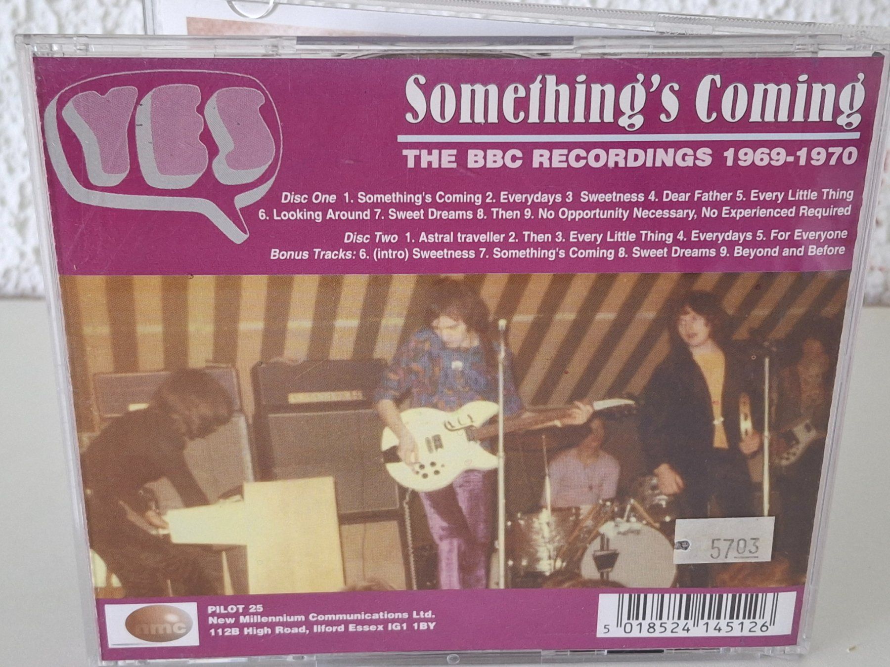 CDs: 2CD YES - Something's Coming - BBC Recordings 1969-70 CD – Gebraucht aus Aarberg von Jackup1 1