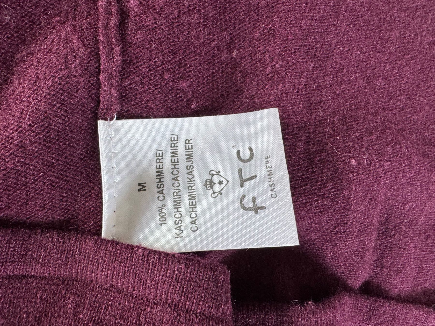 FTC Maglioni & Felpe: FTC Schösschen Pullover 100% Kaschmir Aubergine M – Usato da Zuerich venduto da Moochie 1