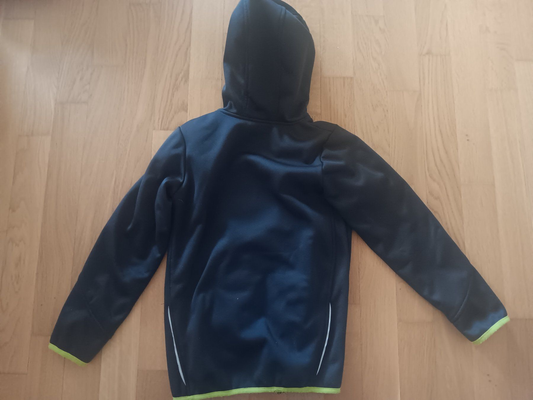 Giacche & Cappotti: Kinder softshell Jacke,Gr.134/140 – Usato da aarburg venduto da macacito 2