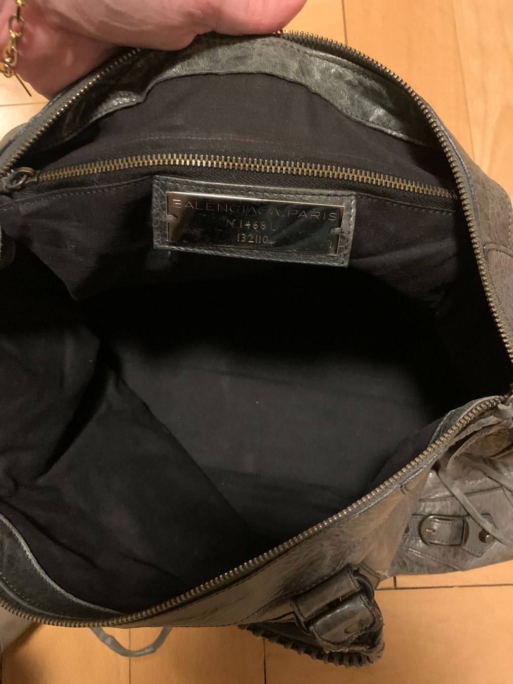 Balenciaga Borse da donna: Balenciaga Work Tasche Leder Grau/Anthrazit – Usato da Zürich venduto da Sera.13 5