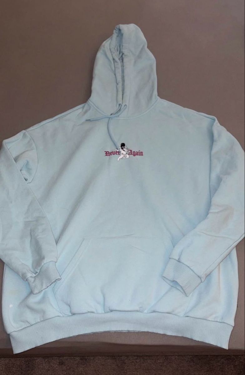 Maglioni & Felpe: Youngturn Pullover mit Schriftzug – Usato da Grasswil venduto da nic_2mqj