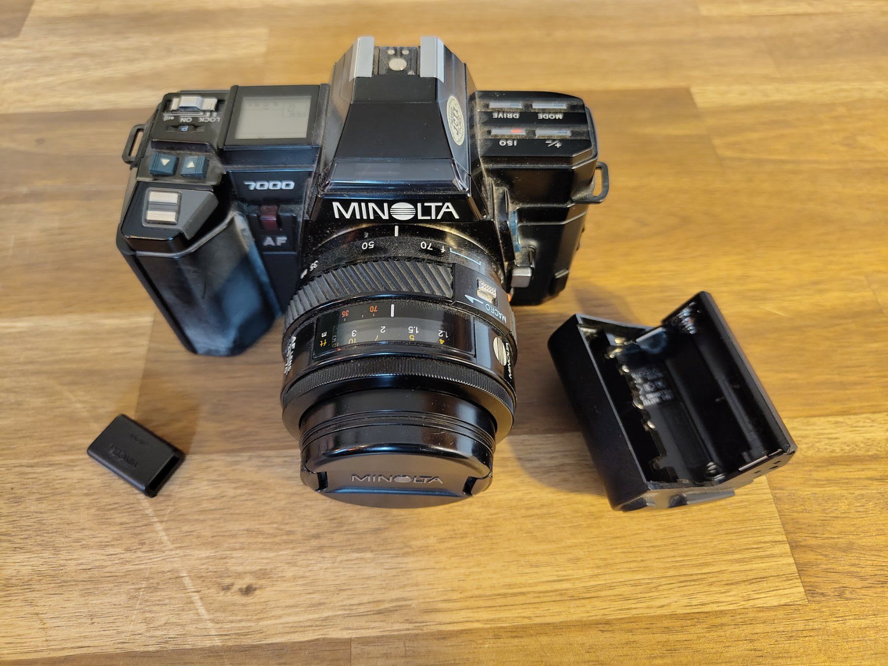 Minolta Fotocamera: Minolta AF 7000 – Usato da Basel venduto da OleThiele