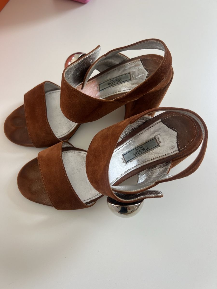 Prada Chaussures femmes: Sandales Prada taille 38 – D'occasion à Lutry par roxypoxy 3