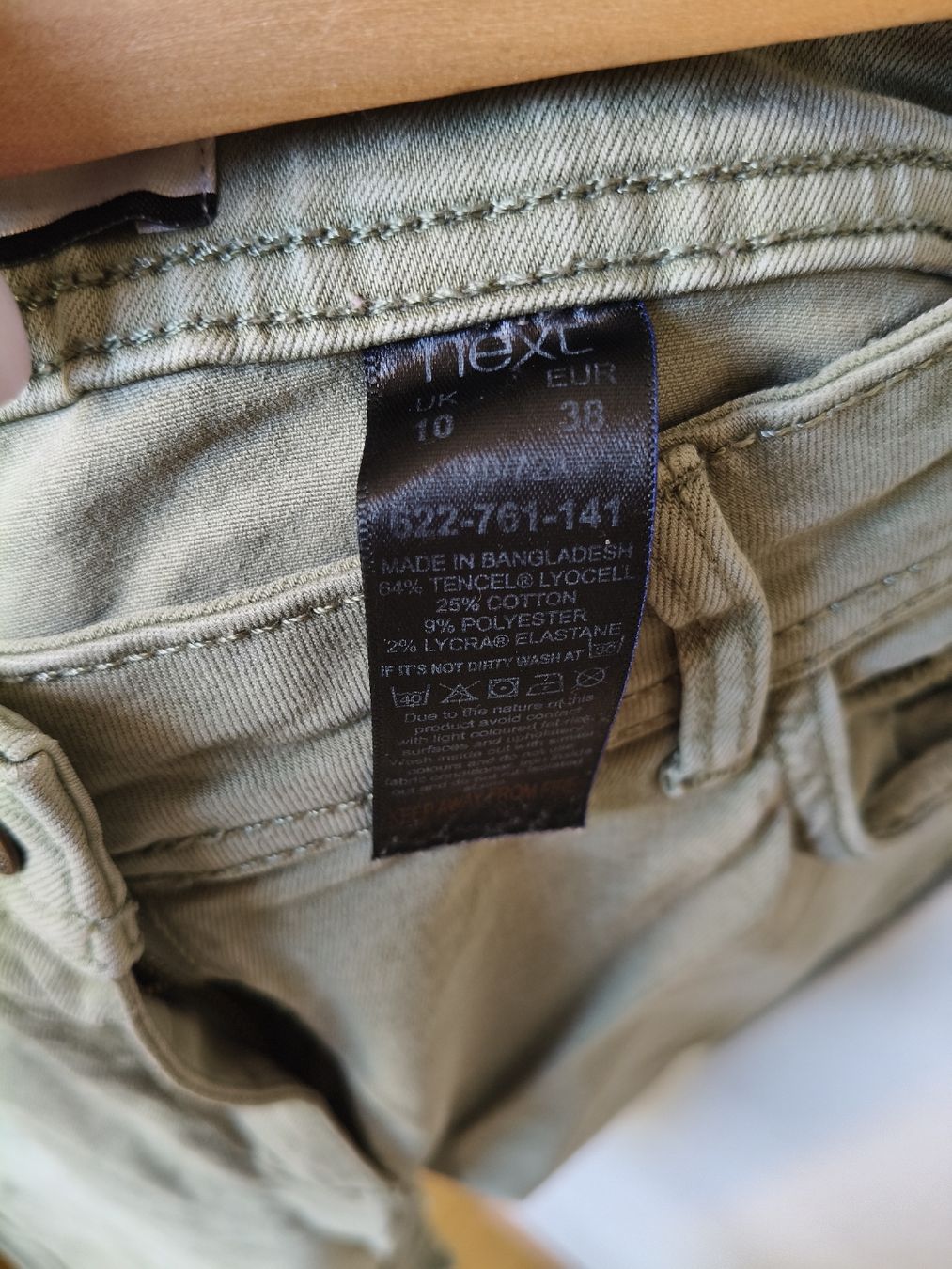 Next Pantaloni: Next Short d'été kaki, Taille 38 – Usato da Petit-Lancy venduto da Elissouche 3