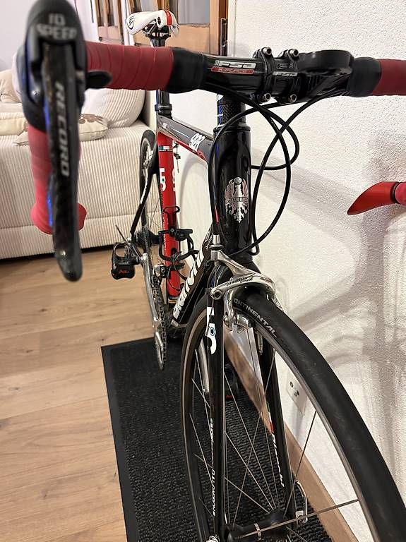 Velos: Vélo de course Bianchi 928 Carbone  – Gebraucht aus Ardon von ren_nzy8 4