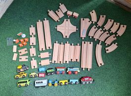 Holz-Eisenbahn mit div. Zubehör