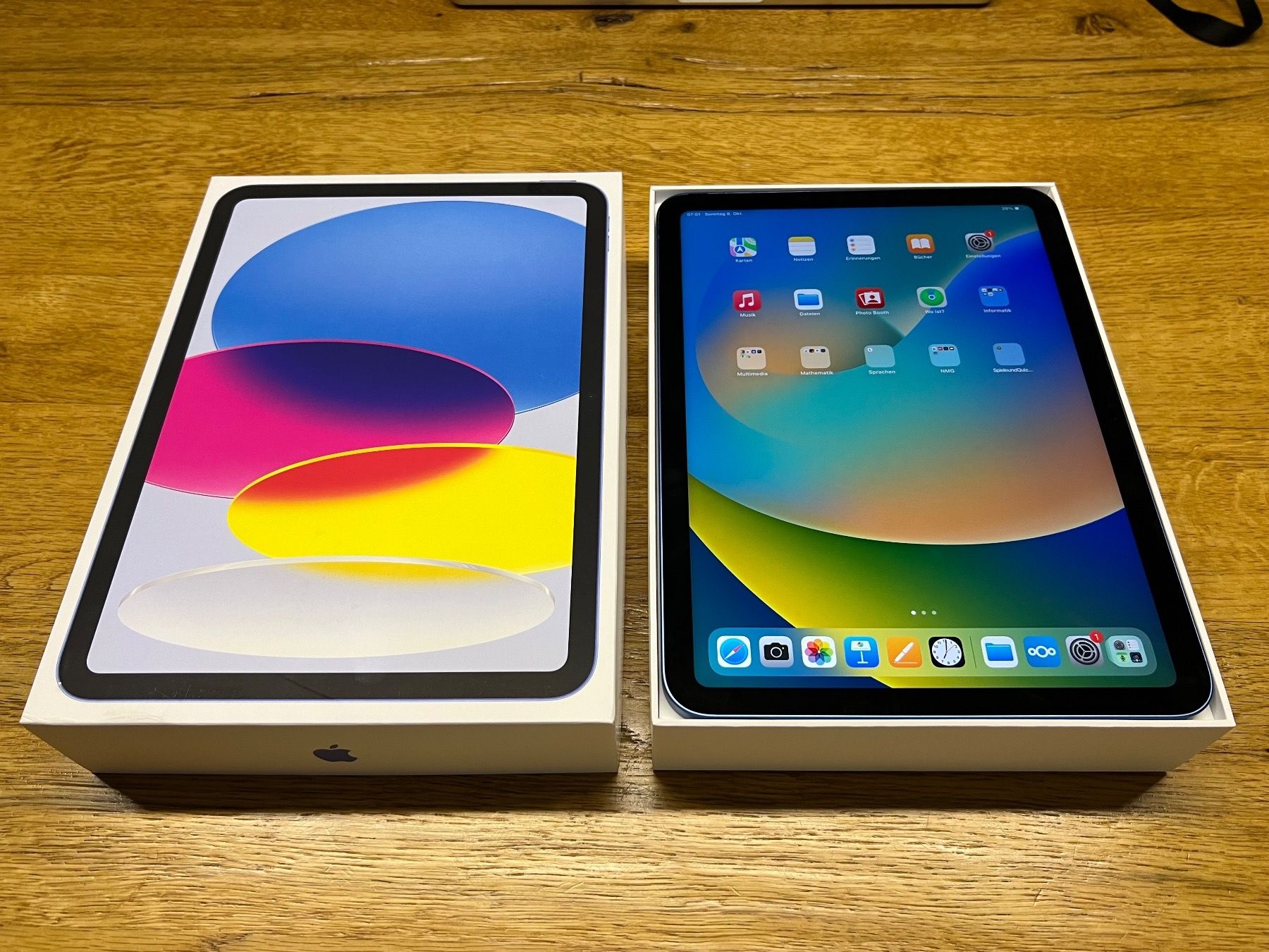 Apple Tablet PC: iPad 10Gen. WiFi, fabrikneu, silver – Nuovo (secondo la descrizione) da Grüningen venduto da Reloop1