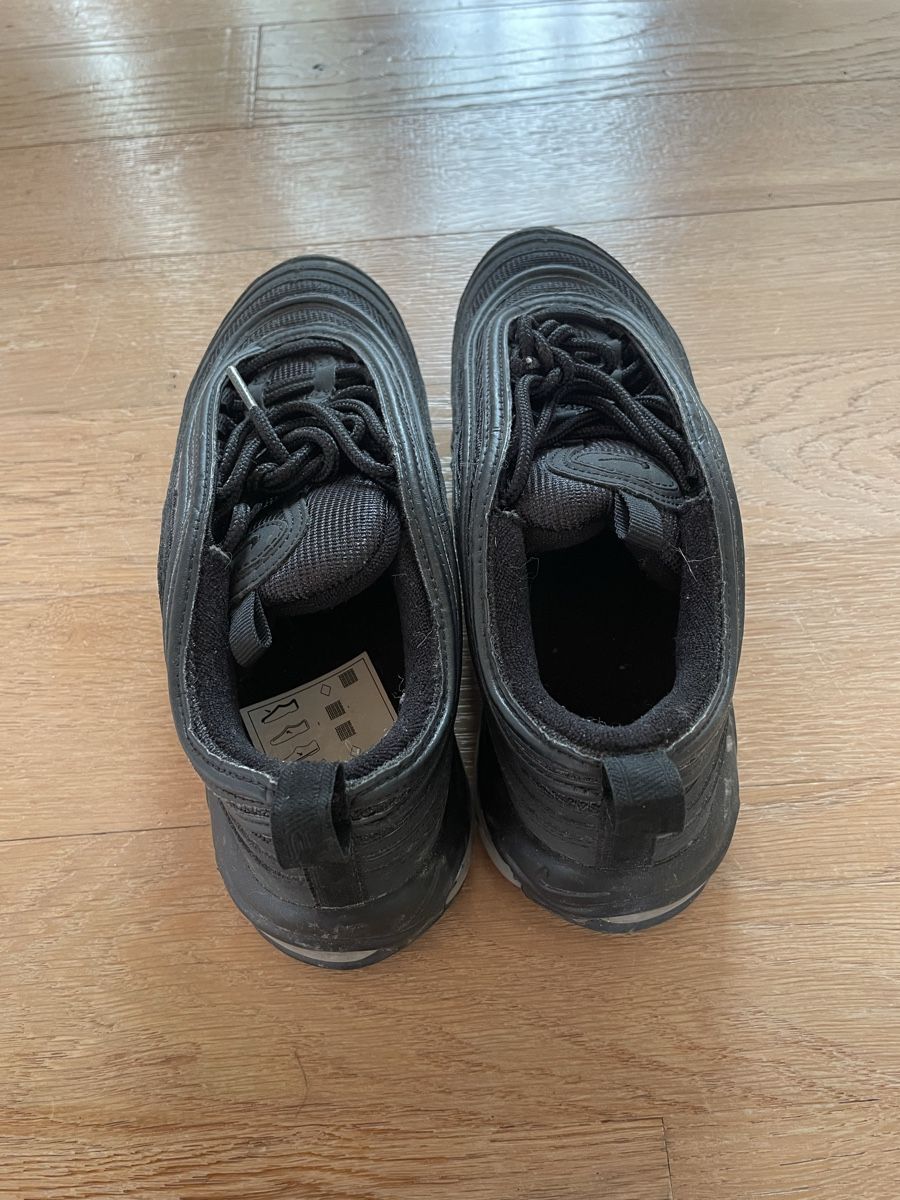 Nike Scarpe da uomo: Scarpe Nike Silver – Usato da Losone venduto da Giulieth 1