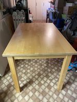 Schöner Holztisch
