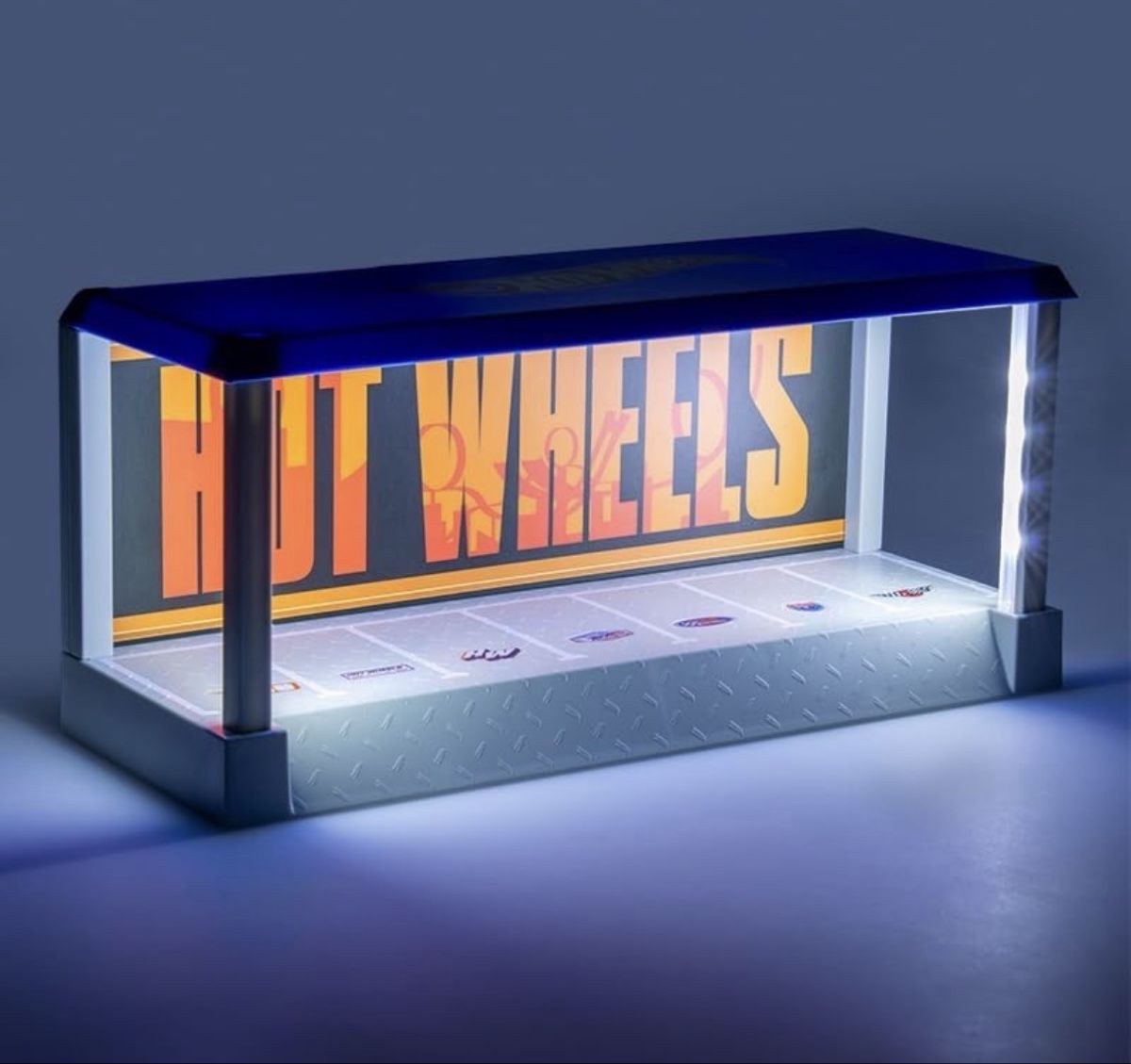 Hot Wheels Modellautos: Hot Wheels Garage Display Case Light – Neu und originalverpackt aus Oberembrach von theZaz 3