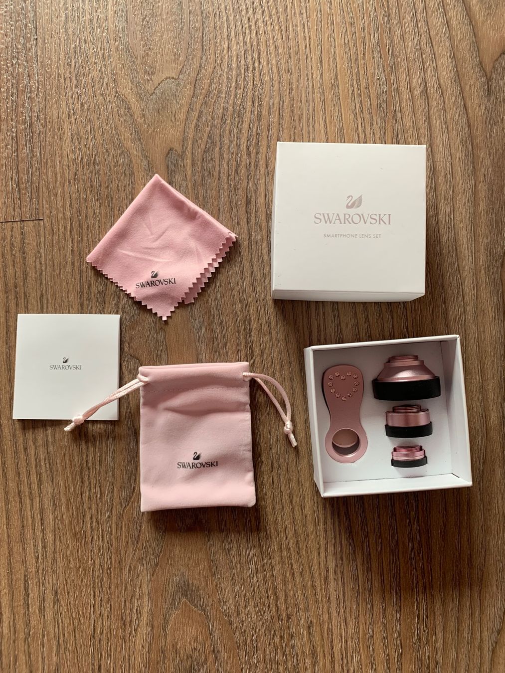 Swarovski Toutes les décorations: Swarowski – Neuf avec emballage d'origine à Illnau par VrbaDaniel14