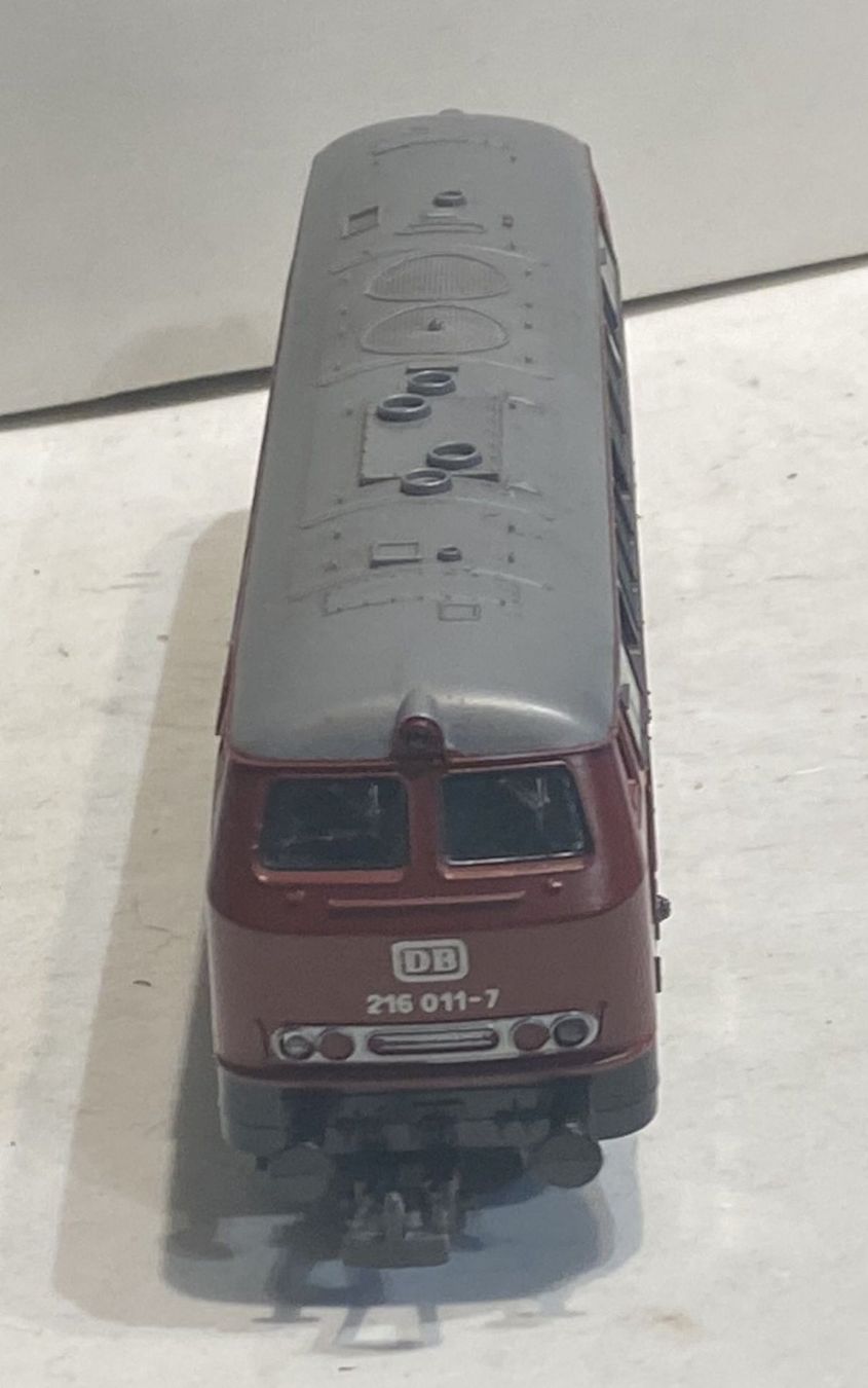 Lima Modelleisenbahnen: Lima Diesel-Lok DB 216 011-7 – Gebraucht aus Sonceboz-Sombeval von Decolove 7