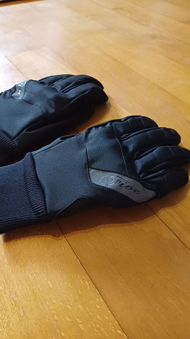 Gants & mitaines : Motorrad-Handschuhe – D'occasion à Schleitheim par kat_9gkm 1
