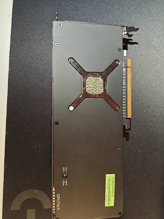 Amd Cartes graphiques: AMD Radeon Vega 64 – D'occasion à Neuenkirch par Metal_666 2