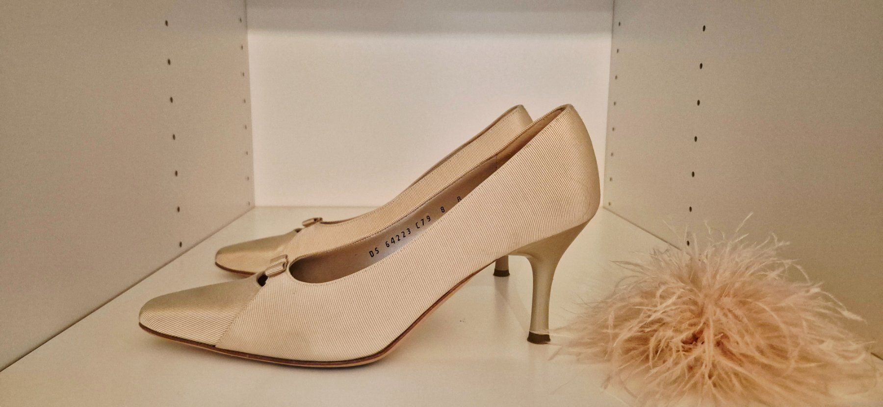 Salvatore Ferragamo Chaussures femmes: Pumps von SALVATORE FERRAGAMO – D'occasion à Worb par Satchmo04 1