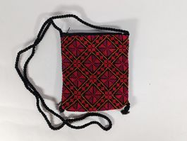 Sac en bandoulière rouge avec poche velcro 15 x 18 cm