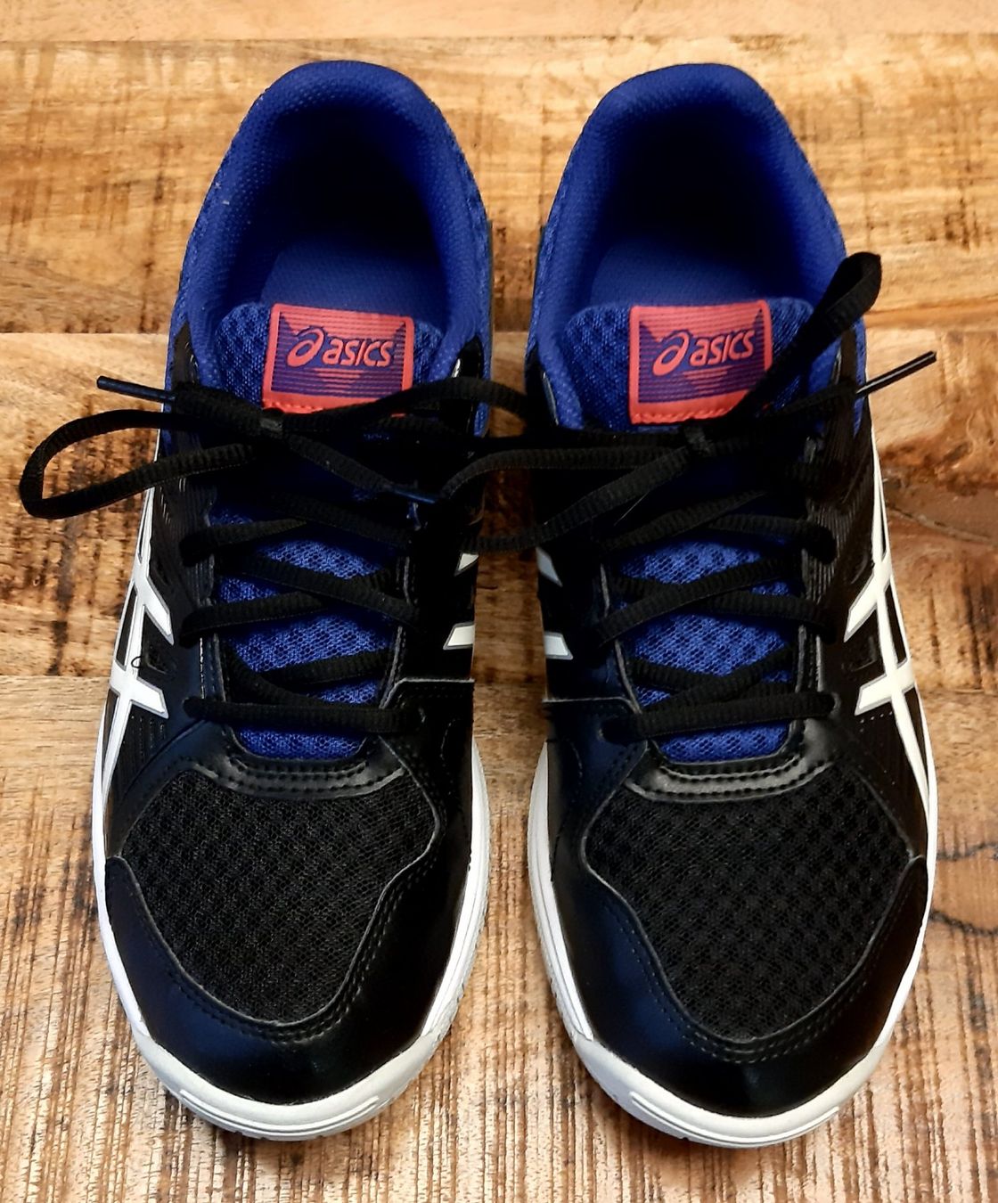 Asics Scarpe da uomo: Asics Hallenschuhe Gr. 39. Top Zustand – Nuovo (secondo la descrizione) da Wiler b. Utzenstorf venduto da ryan81 1