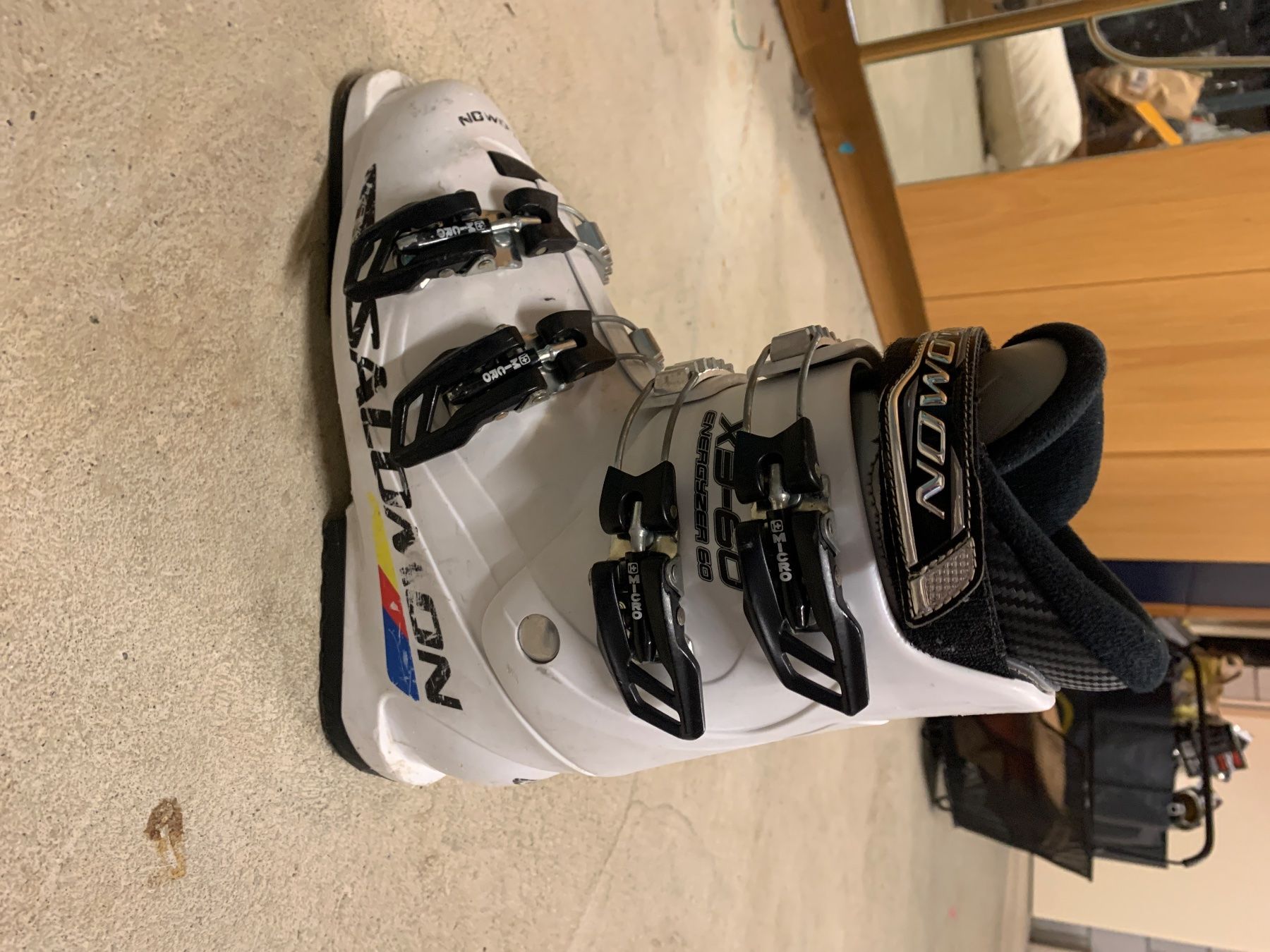 Salomon Scarpe da uomo: Salomon Jugend-Skischuh 24.5 – Usato da Langenthal venduto da Markymarky
