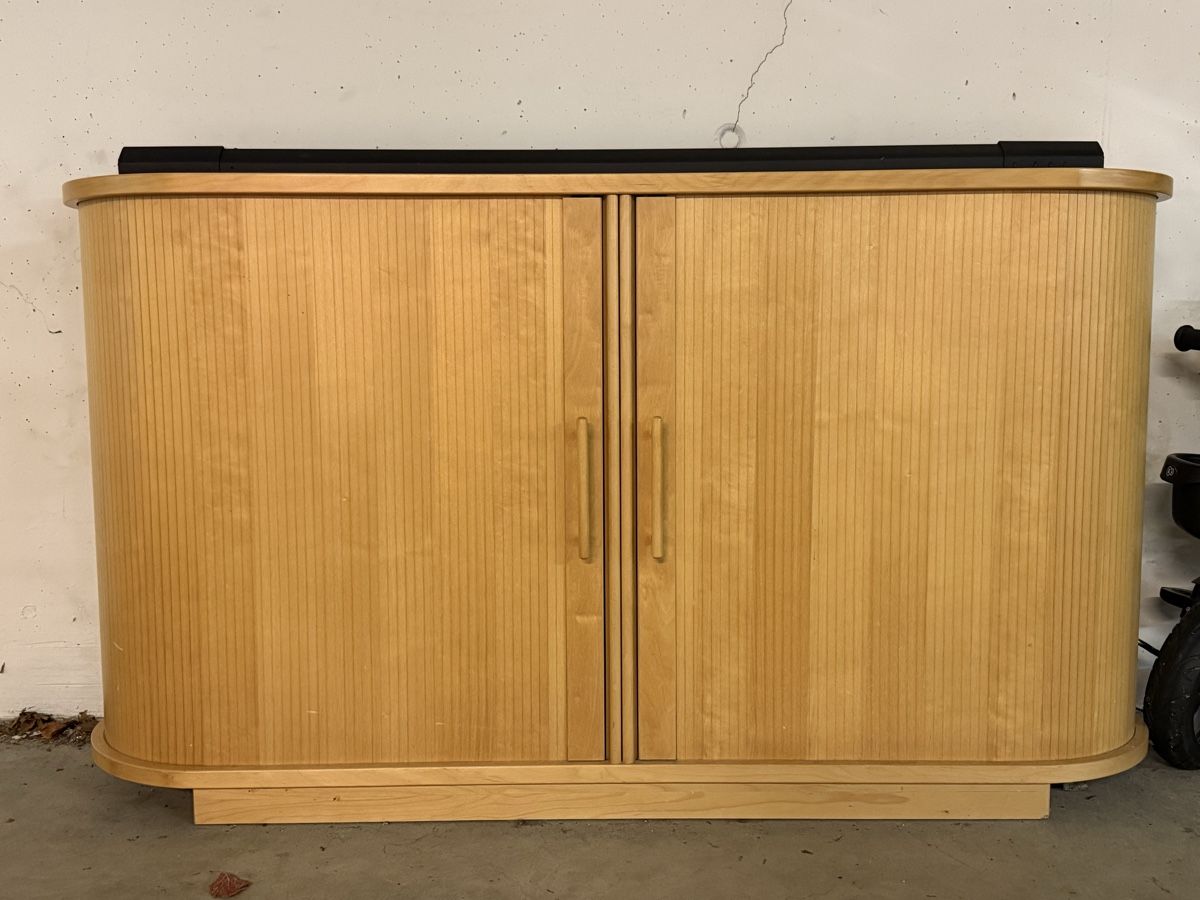 Commodes: Massivholz SIDEBOARD – D'occasion à Wetzikon ZH par SerapMuslu