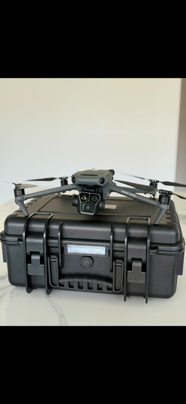 DJI Videocamere: Dji Mavic 3 Pro – Usato da Locarno venduto da RicardoFuentes