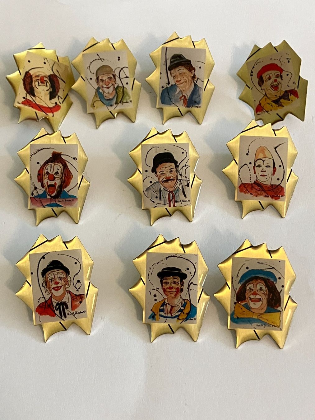 Placchette & Badge: 10 Pin Clown Schweiz – Usato da Basel venduto da djwwpp