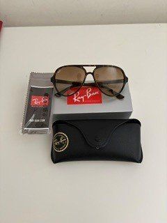 Ray-Ban Occhiali & Lenti: Ray-Ban Sonnenbrillen – Nuovo e nell'imballaggio originale da Allschwil venduto da VeDi66 1