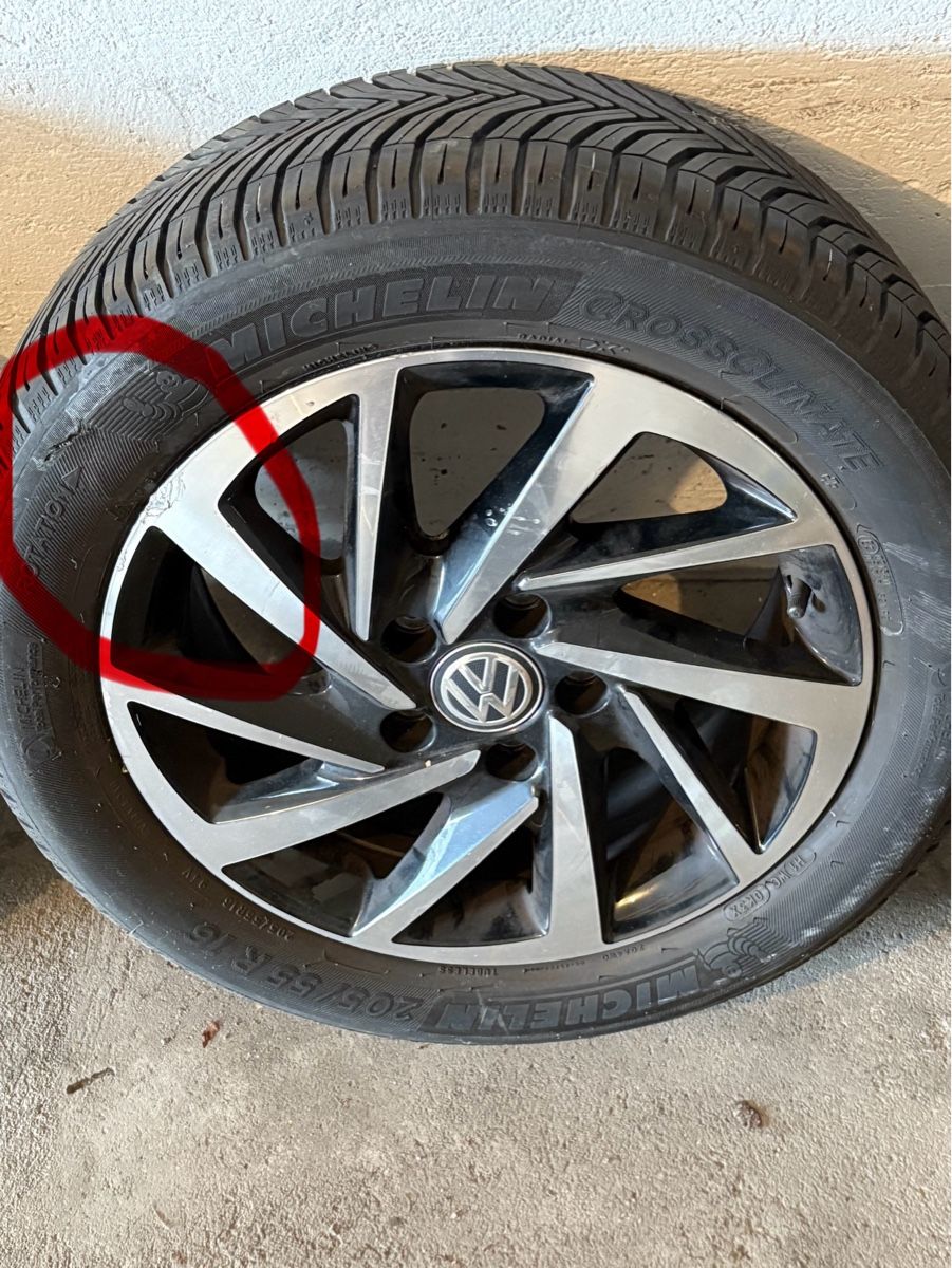 Pneumatici & Ruote complete: Original Reifen VW – Usato da Sargans venduto da AmineA 4