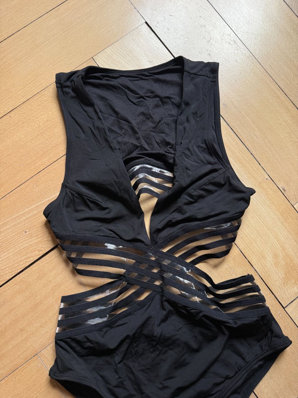 H&M Costumi da bagno & Bikini: Monokini Badeanzug schwarz 38 – Usato da Zürich venduto da Diazaio 1