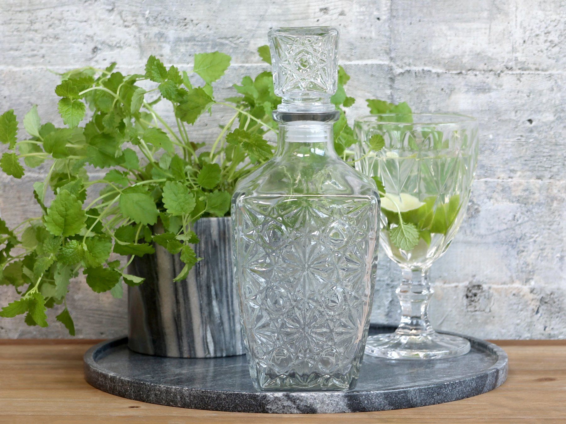 Caraffe: Karaffe mit Blumenmuster, 800 ml, Chic Antique – Nuovo e nell'imballaggio originale da Innertkirchen venduto da Glatthard-Interior