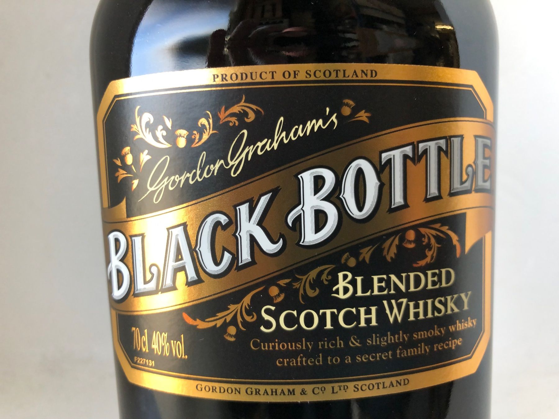 Bevande alcoliche: Black Bottle Blended Scotch Whisky 40% – Nuovo e nell'imballaggio originale da Wöschnau venduto da Vinsale 1