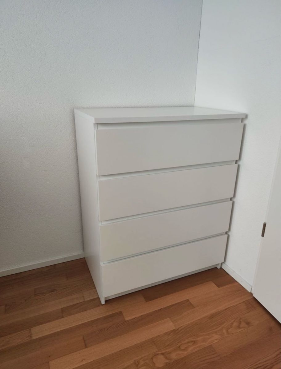 Cassettiere: MALM Kommode mit 4 Schubladen, weiss, 80x100 cm – Usato da Embrach venduto da siiviisii