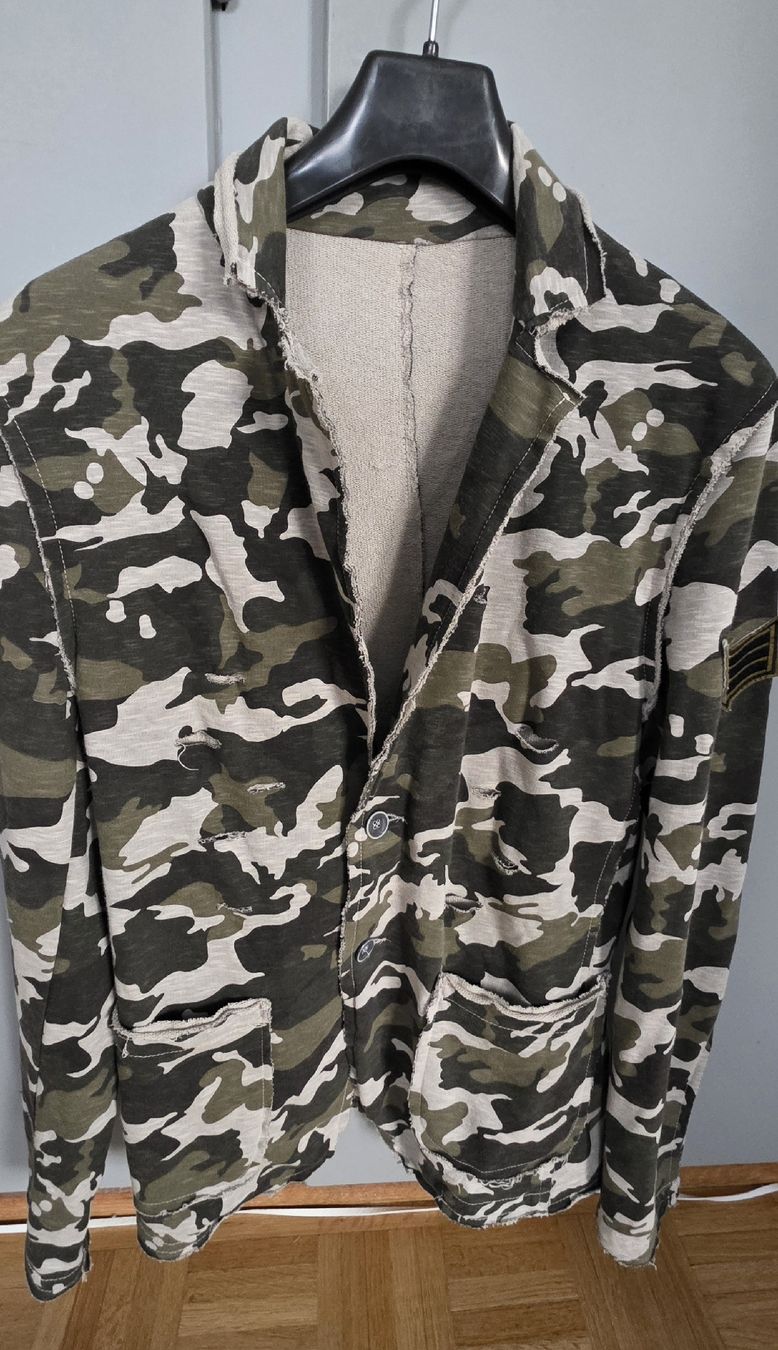 Vestes: veste motif militaire coton – D'occasion à Yverdon-les-Bains par van_dq65 7