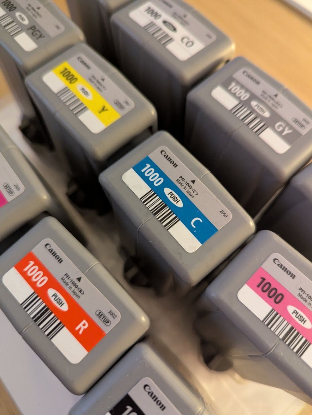 Canon Cartucce per stampanti & toner: PFI-1000 (leer!) Set à 12 Stück – Usato da Bern venduto da redumbrella 1