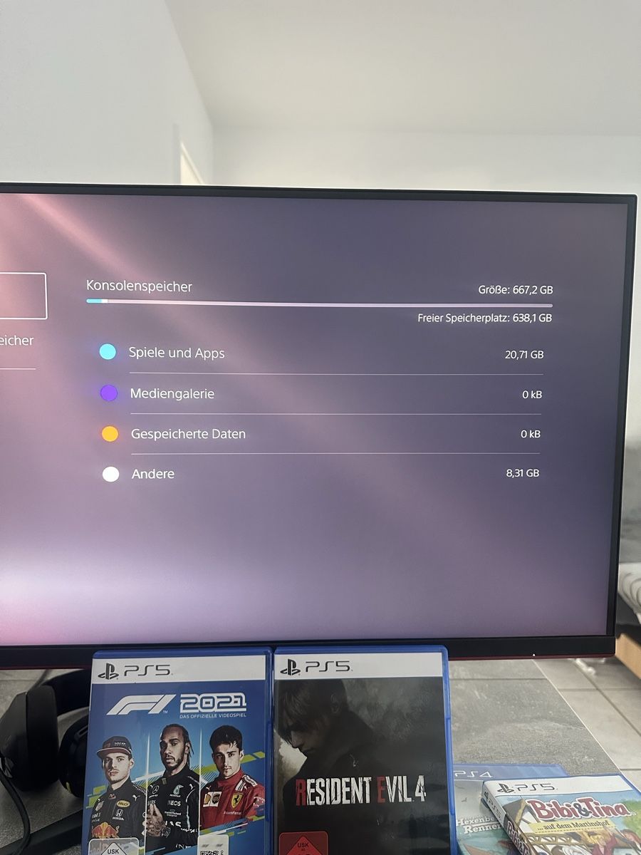 Sony Konsolen: Playstation 5 Disc Edition mit 1 Controller & 4 Spielen – Gebraucht aus Kleindöttingen von jas_5nyc 4