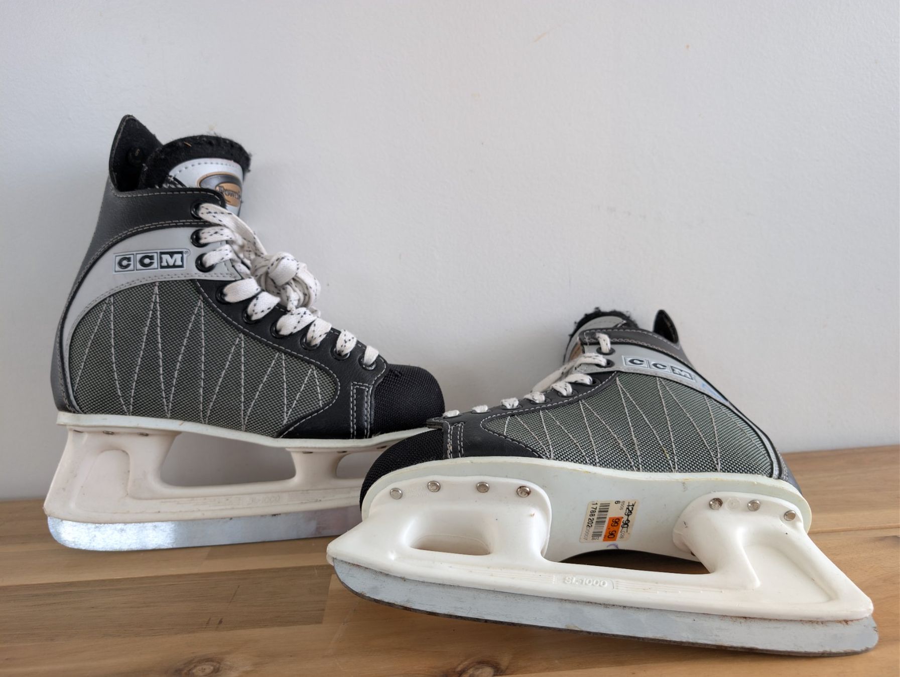 Pattini da ghiaccio: Fast neue Schlittschuhe, Grösse 6 – Usato da Neuenhof venduto da mlw_w98j 3